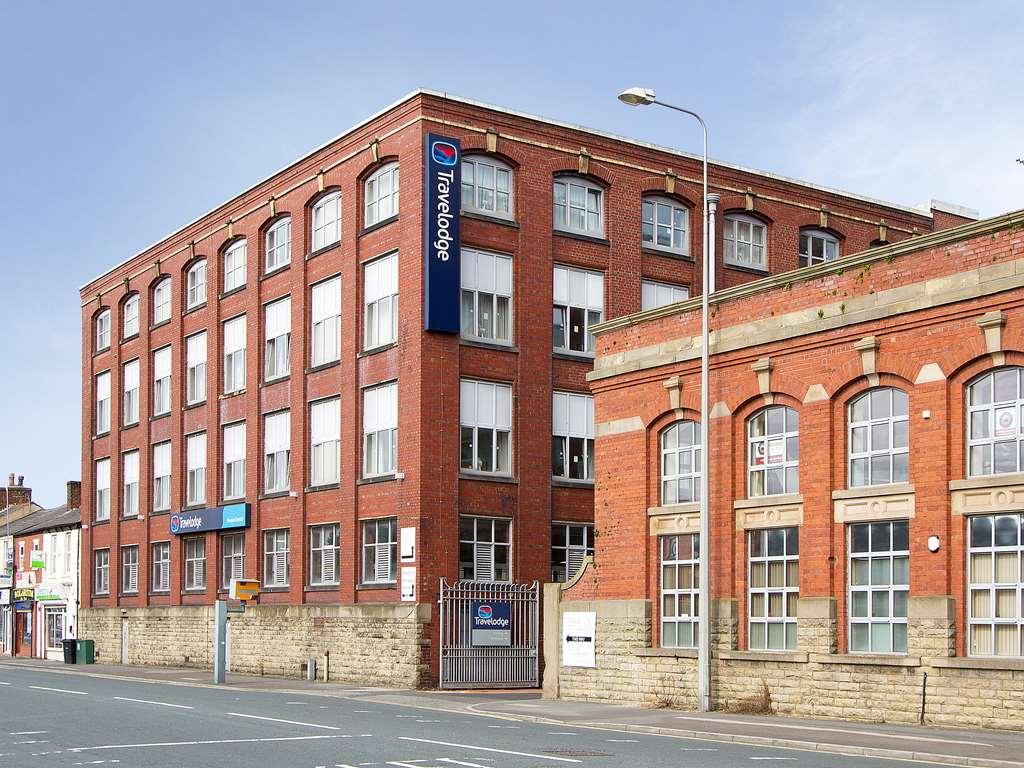 Travelodge Preston Central Exterior photo