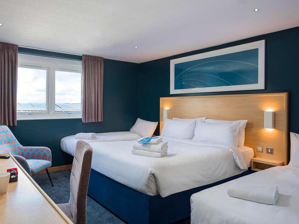 Travelodge Preston Central Room photo