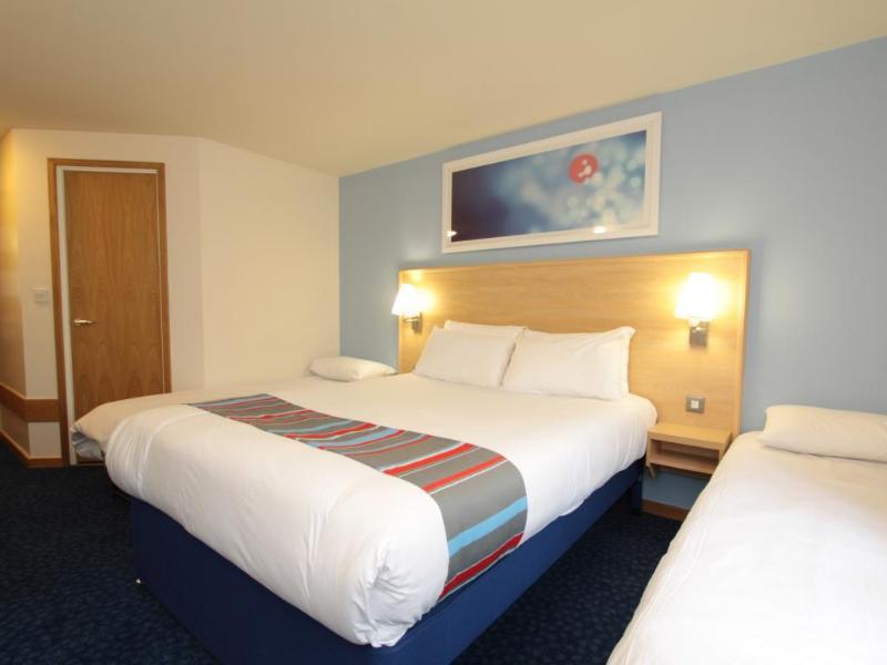 Travelodge Preston Central Exterior photo