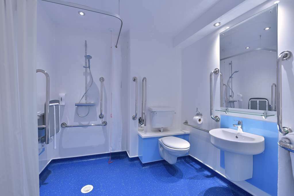 Travelodge Preston Central Room photo