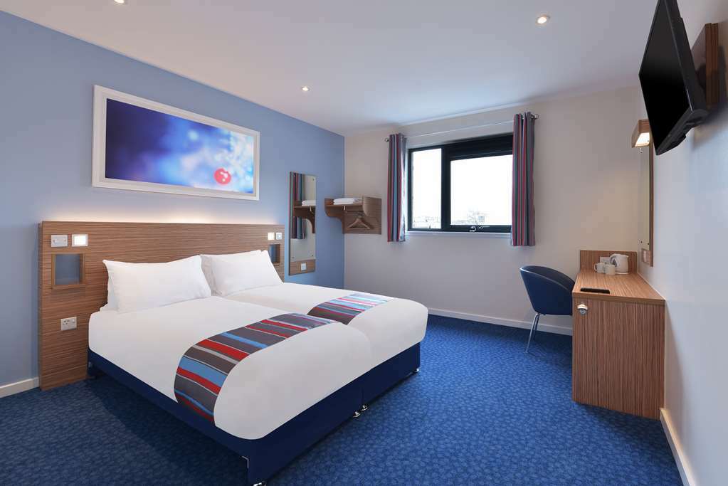 Travelodge Preston Central Room photo