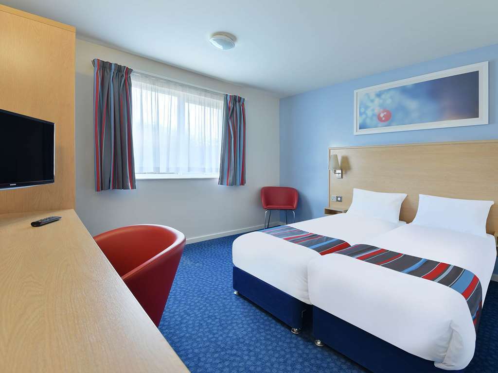 Travelodge Preston Central Room photo